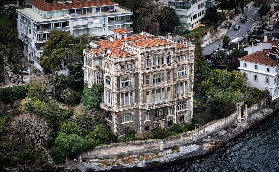 İstanbul Boğazı nın incisiydi: Zeki Paşa Yalısı satışa çıktı! 3