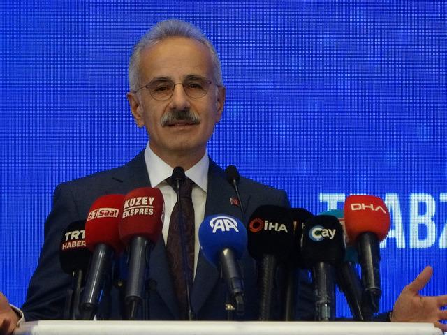 Bakan Uraloğlu: "İlk göreve geldiklerinde 4.7 milyon kullanıcının bilgileri yurt dışına çıkarılmıştır"