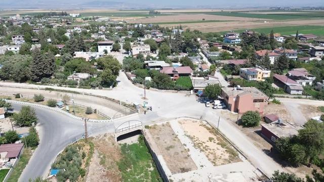 Mahalleli istedi, 80 yıl sonra ilçenin sınırları değişti!