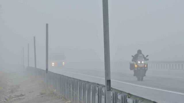 Bitlis’te yoğun sis etkili oldu: Görüş mesafesi sıfıra düştü 2