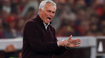 Jose Mourinho oyuncularına patladı! 'İhanet' sözleri olay oldu