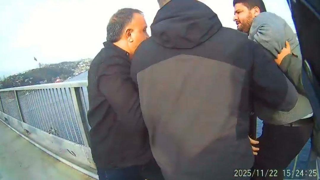15 Temmuz Şehitler Köprüsü’nde intihar girişimi! Böyle vazgeçirdiler 2