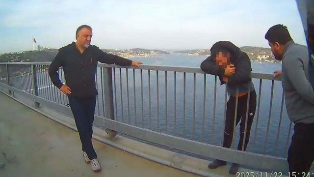 15 Temmuz Şehitler Köprüsü’nde intihar girişimi! Böyle vazgeçirdiler