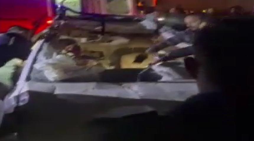 Diyarbakır'da TIR ile otomobil çarpıştı: 2'si ağır 3 yaralı