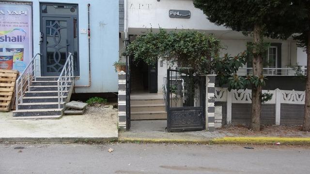 Göreve gelmeyen polis memuru, kendisini kontrol için gelen mesai arkadaşları tarafından ölü bulundu