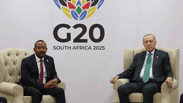 Cumhurbaşkanı Erdoğan Güney Afrika'da! Etiyopya Başbakanı Ali ile görüştü 