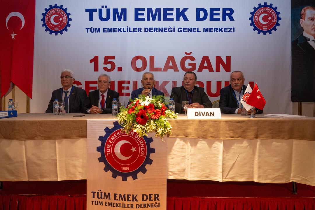 En düşük emekli maaşı için  asgari ücret  çıkışı! Toplantıda açıkladı 2