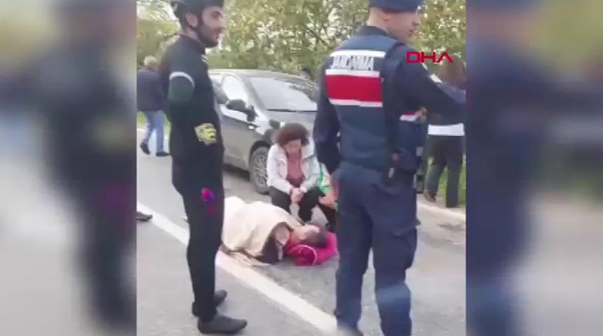 Bursa'da otomobil bisikletli gruba çarptı! Yaralılar var