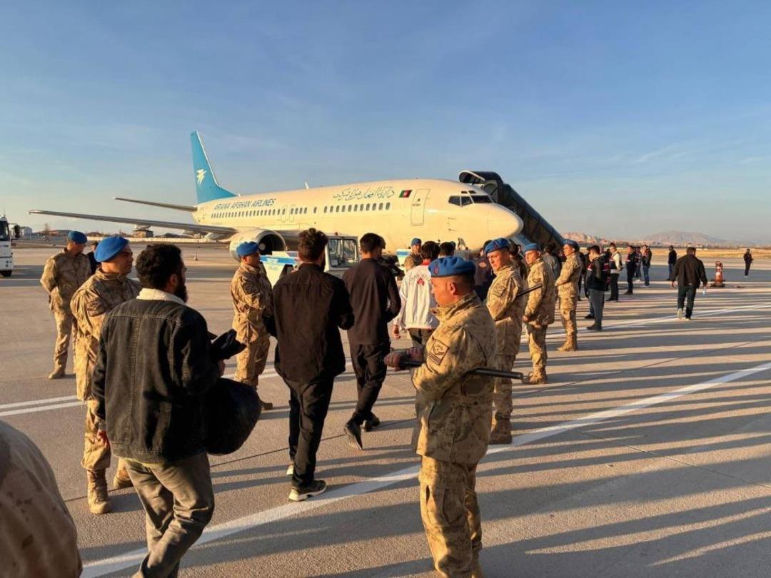 Van’da 300 düzensiz göçmen ülkelerine geri gönderildi 1