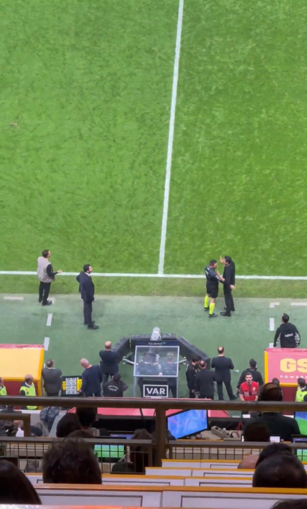 Okan Buruk ile Volkan Demirel arasında gerginlik! İkili tartışma yaşadı 1