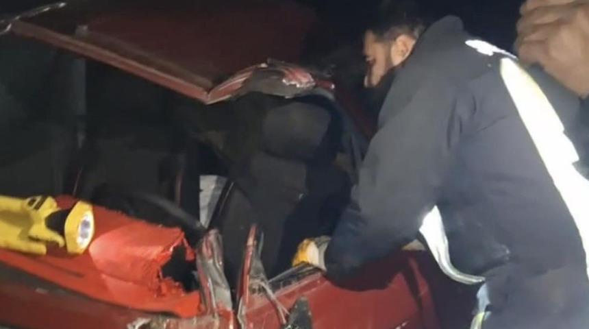 Siverek&rsquo;te otomobil şarampole devrildi: 1 &ouml;l&uuml;