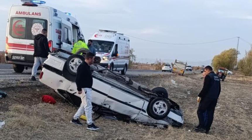 Konya’da otomobil araziye devrildi: 5 yaralı 