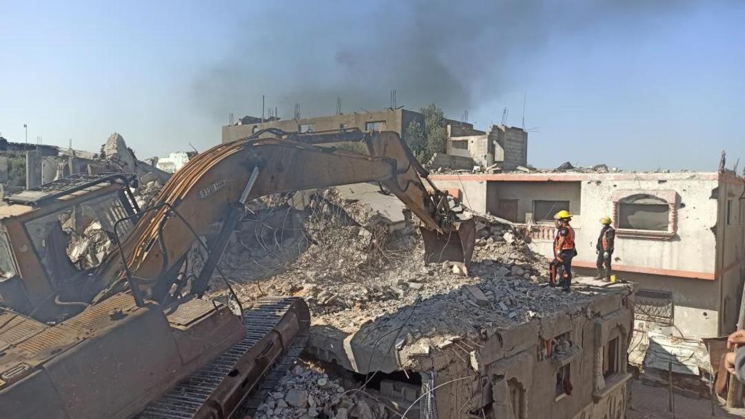 Gazze de enkaz altındaki cenazelerin çıkarılmasına yönelik çalışmaların ilk aşaması başladı 2