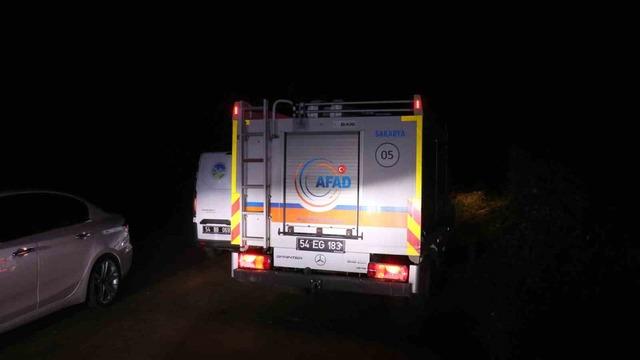 Araç yanında tüfek ve kan izleri, cesedi ise 150 metre aşağıda bulundu