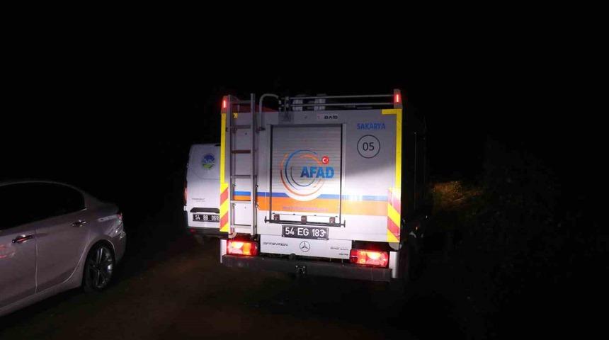 Araç yanında tüfek ve kan izleri, cesedi ise 150 metre aşağıda bulundu