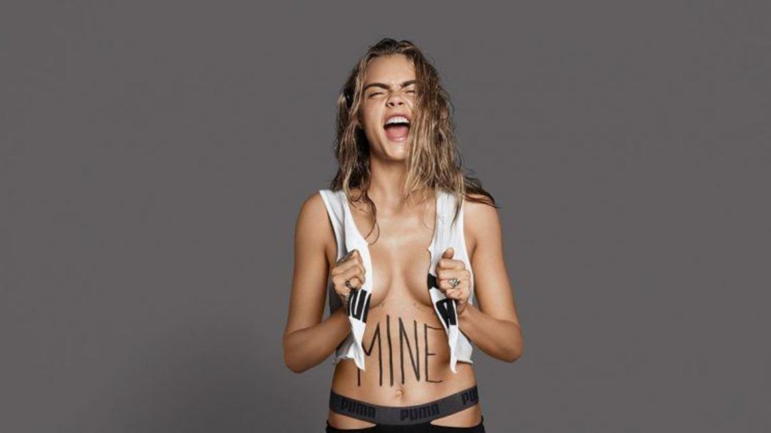 Cara Delevingne soyundu, Mert Alaş &ccedil;ekti
