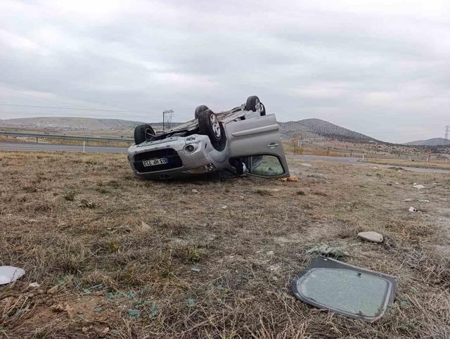 Hafif ticari araçların çarpıştığı kaza 7 kişi yaralandı 1