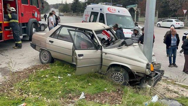 Eskişehir’de feci kaza: 2 ağır yaralı 1