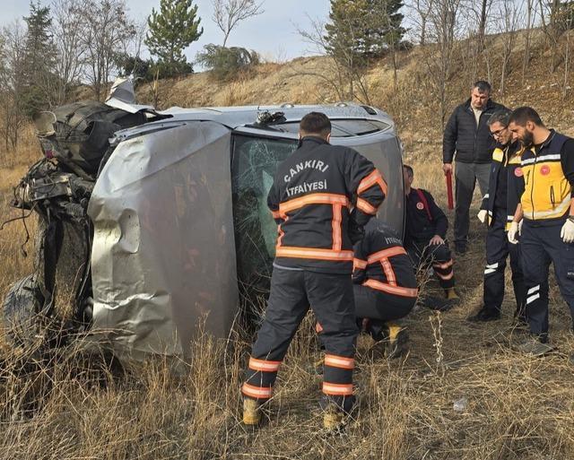 Takla atan otomobil hurdaya döndü: 1 yaralı 3