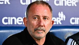 Beşiktaş'tan KAP geldi! Ayrılık resmen a&ccedil;ıklandı