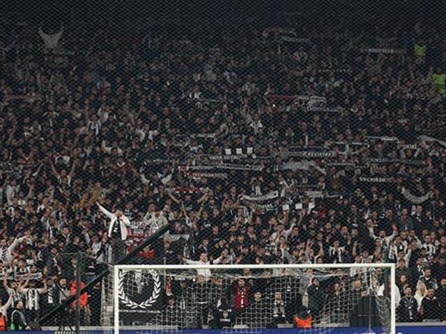 Beşiktaş'ta taraftarın sabrı taştı! Maç sonunda Sergen Yalçın'a protesto