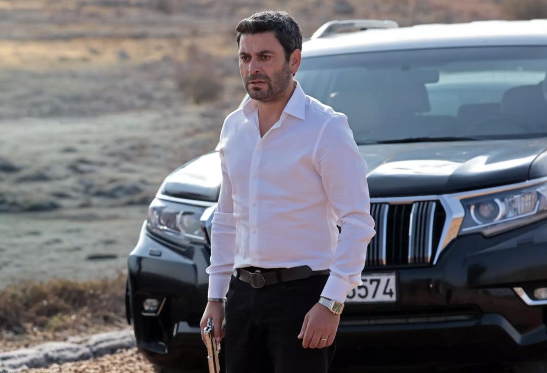 Uzak Şehir’deki Alya ve Cihan karakterlerinin tarzlarını inceliyoruz! 4