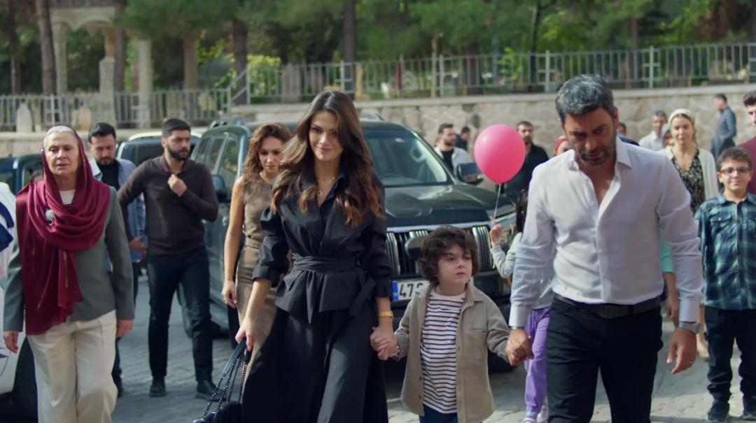 Uzak Şehir’deki Alya ve Cihan karakterlerinin tarzlarını inceliyoruz! 10