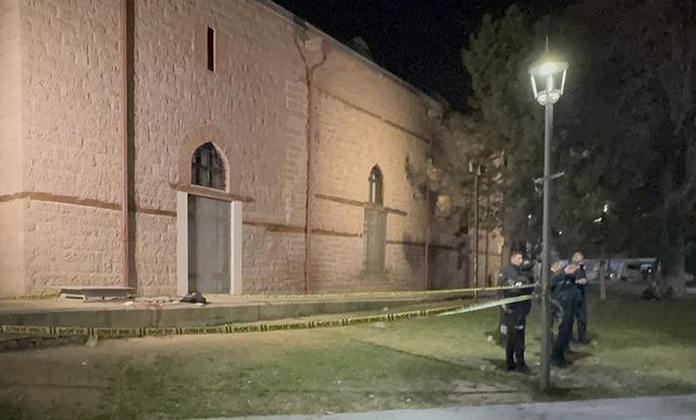 Konya da bıçaklı kavgada 17 yaşındaki yabancı uyruklu genç öldü 1