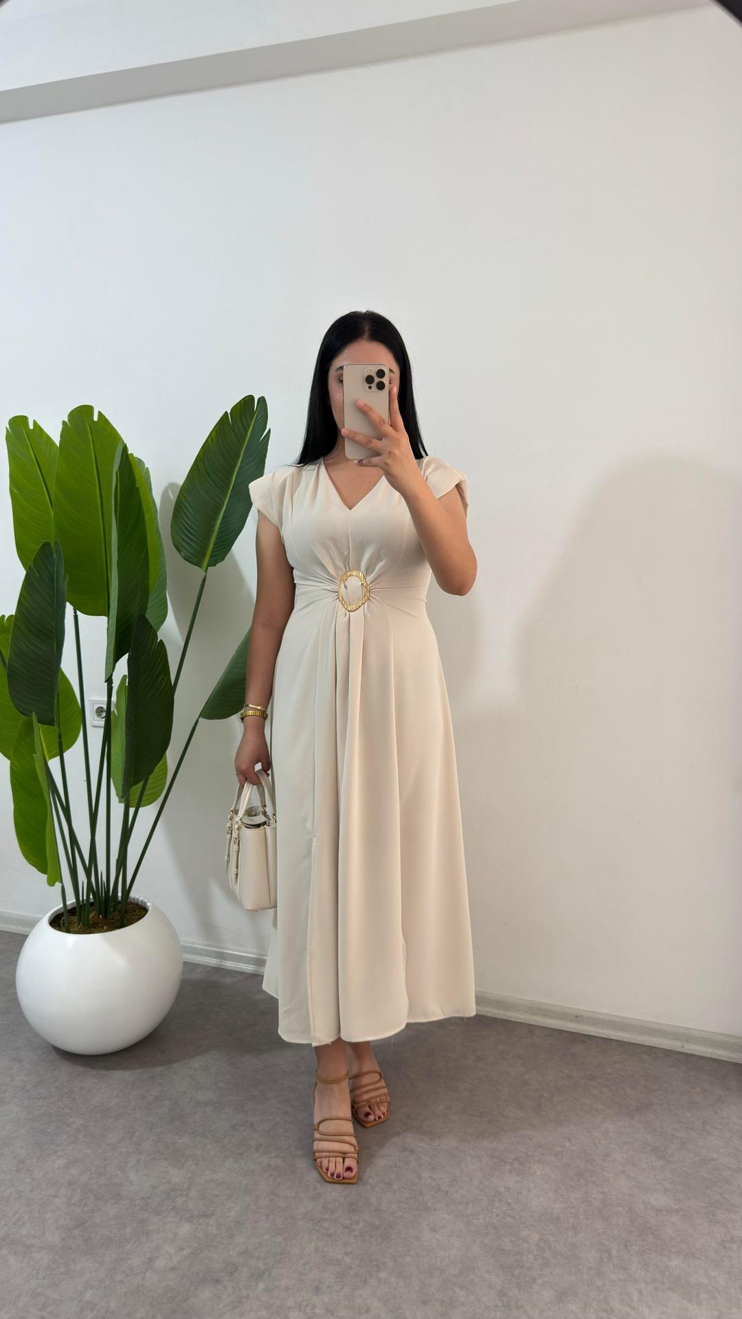 Yılbaşı partisinde mükemmel görünmeni sağlayacak kombin önerileri  8