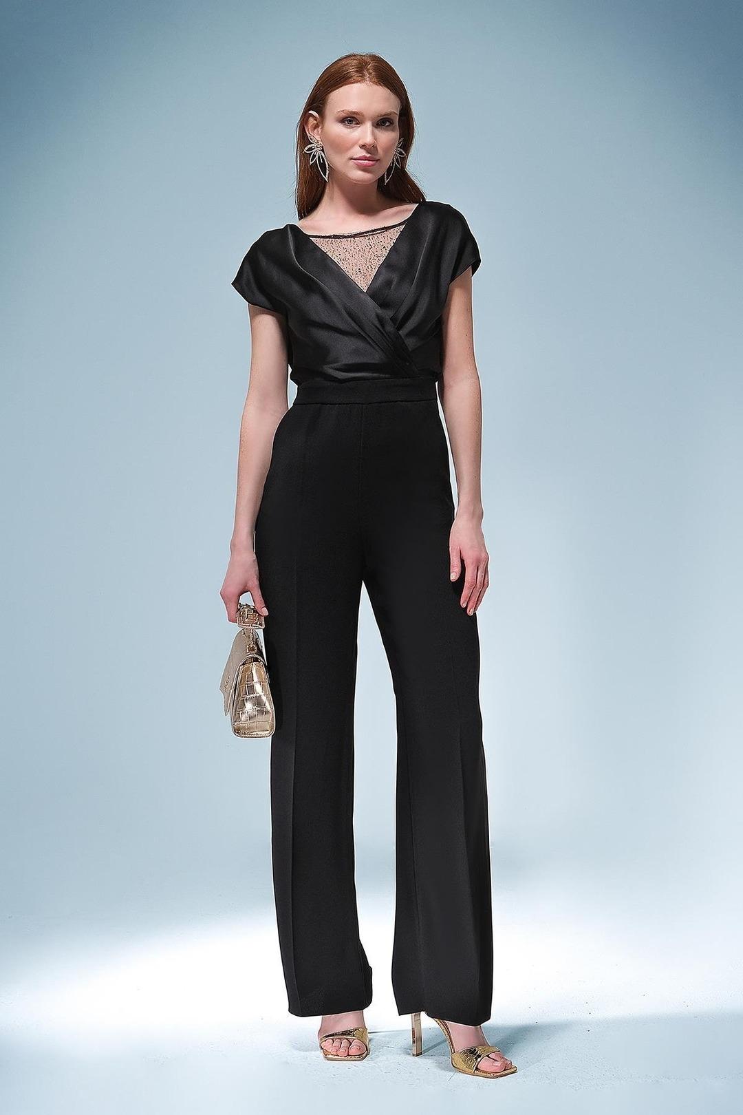 Yılbaşı partisinde mükemmel görünmeni sağlayacak kombin önerileri  9