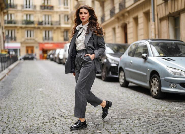 Ofiste en sık tercih ettiğin alt giyim hangisi?