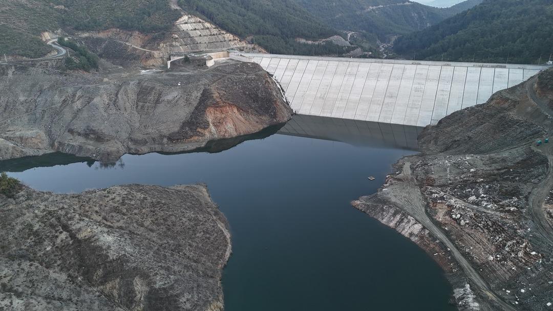 Bereketiyle bilinirdi, kurudu:  Buranın en yaşlısıyım, böylesini görmedim  6