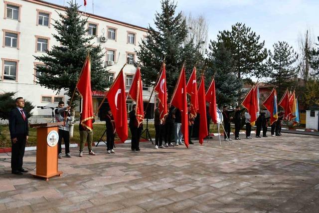 Tomarza’da Öğretmenler günü kutlandı 5