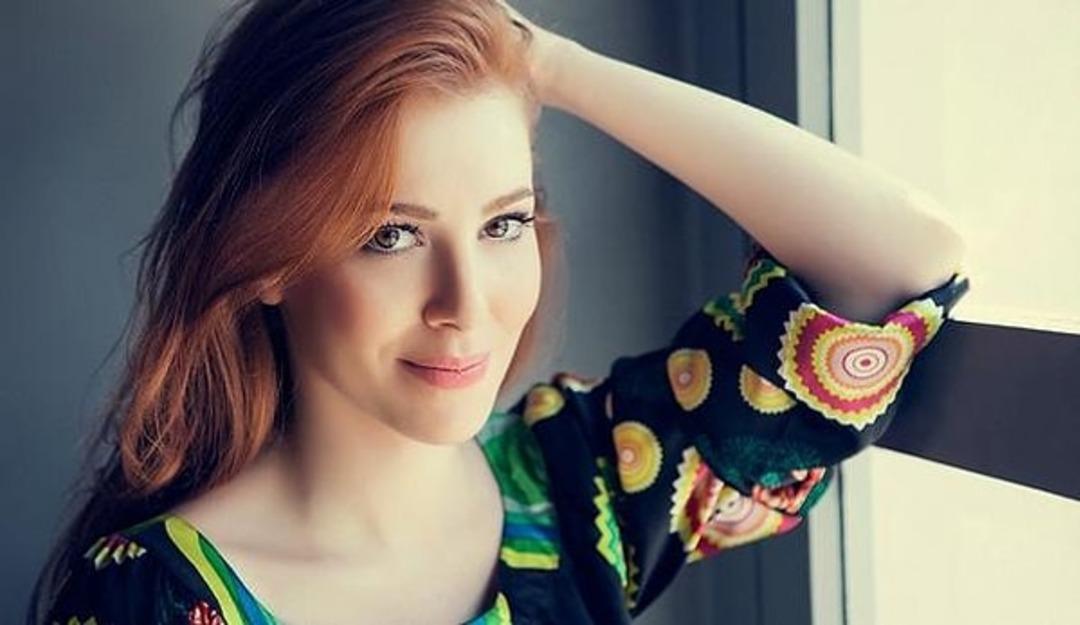 En sevdiğimiz &uuml;nl&uuml;lerin cilt bakım rutinlerini inceliyoruz! 9