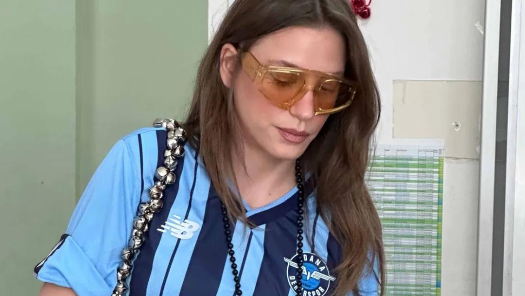 Sıkıcı şeyler bize g&ouml;re değil! Cesur kombinler yapmanın 10 yolu  5