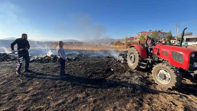Tarlada çıkan yangın söndürüldü 2