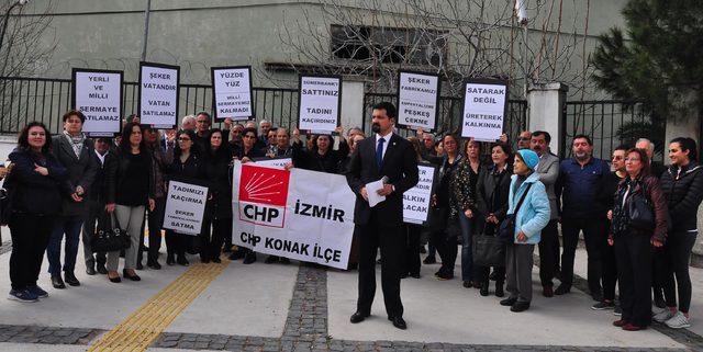 CHP'lilerden kapatılan fabrika önünde özelleştirme tepkisi