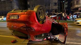 Makas atarak iki araca çarpan sürücü takla attı: 1 yaralı