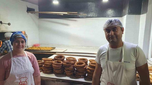 Fırıncıdan öğretmenlere ücretsiz simit jesti 1