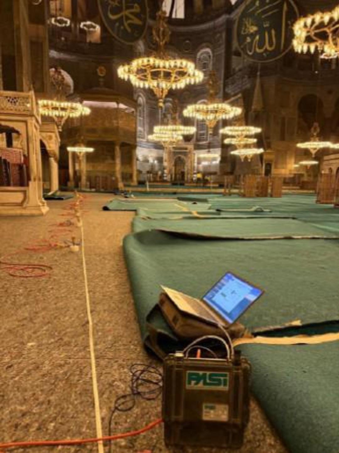 Ayasofya’da bilim kurulu kararıyla tadilatlar devam ediyor 1