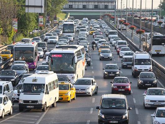 Motorine bu geceden itibaren indirim geliyor!