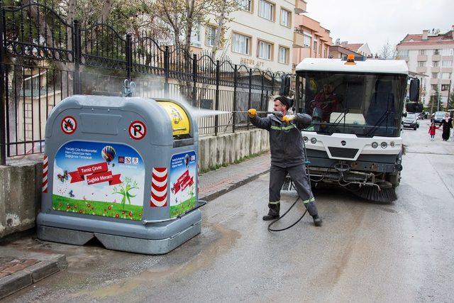 Meram’da yeni nesil çöp konteynerleri