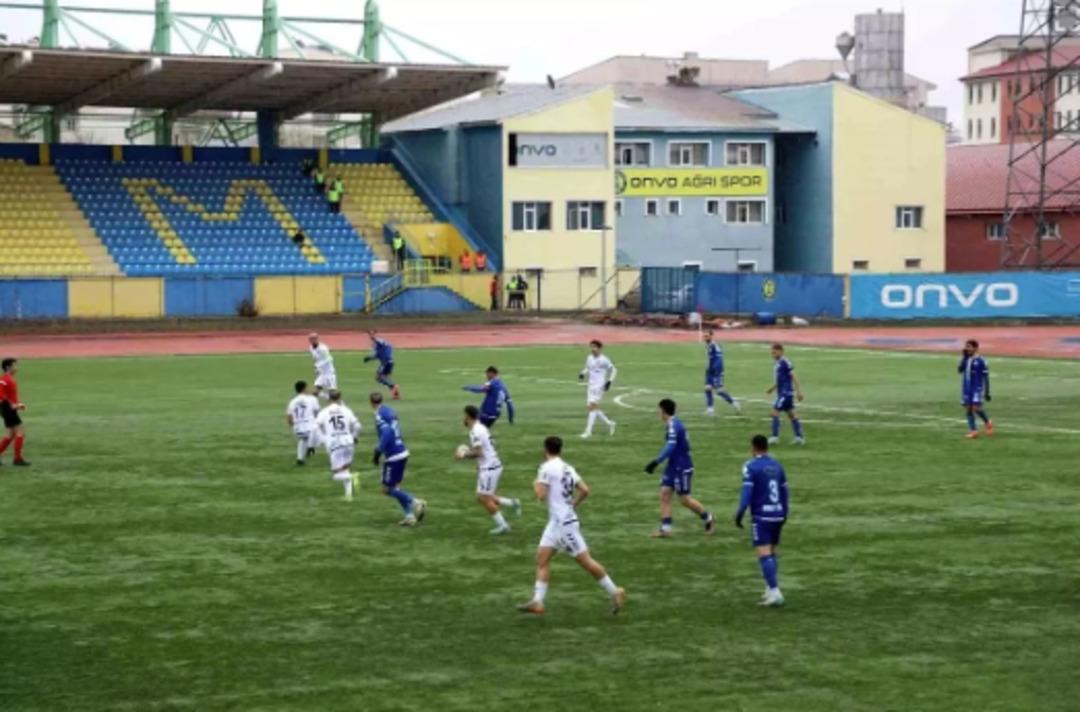 17 futbolcusu ceza aldı! Bahis soruşturması sonrası Ağrı 1970 Spor un kadrosunda sadece 7 futbolcu kaldı 2