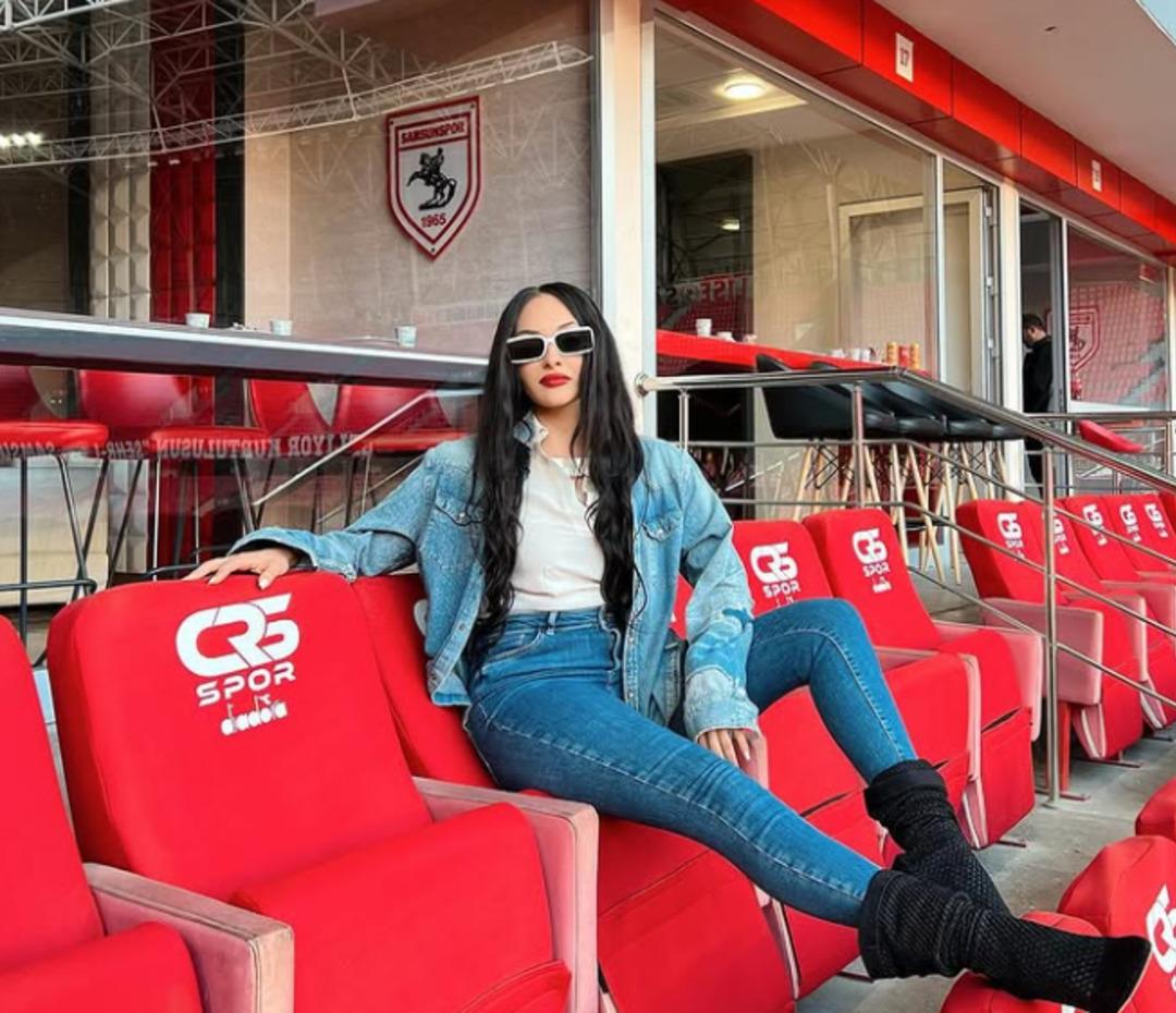 Yüksel Yıldırım ın kızından Beşiktaş taraftarına tepki: "Bütün stattan küfür duydum" 3