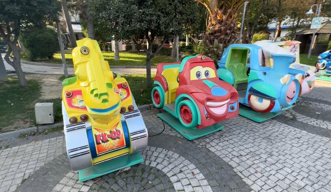 SON DAKİKA | Plevne Parkı nda korkunç olay: 5 çocuğu oyuncaklardan elektrik çarptı 2