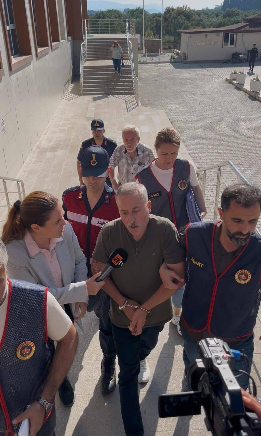 4 yıllık gizem &ccedil;&ouml;z&uuml;ld&uuml;! Katilin bah&ccedil;esinde Emrah Elveren in kemikleri bulundu 1