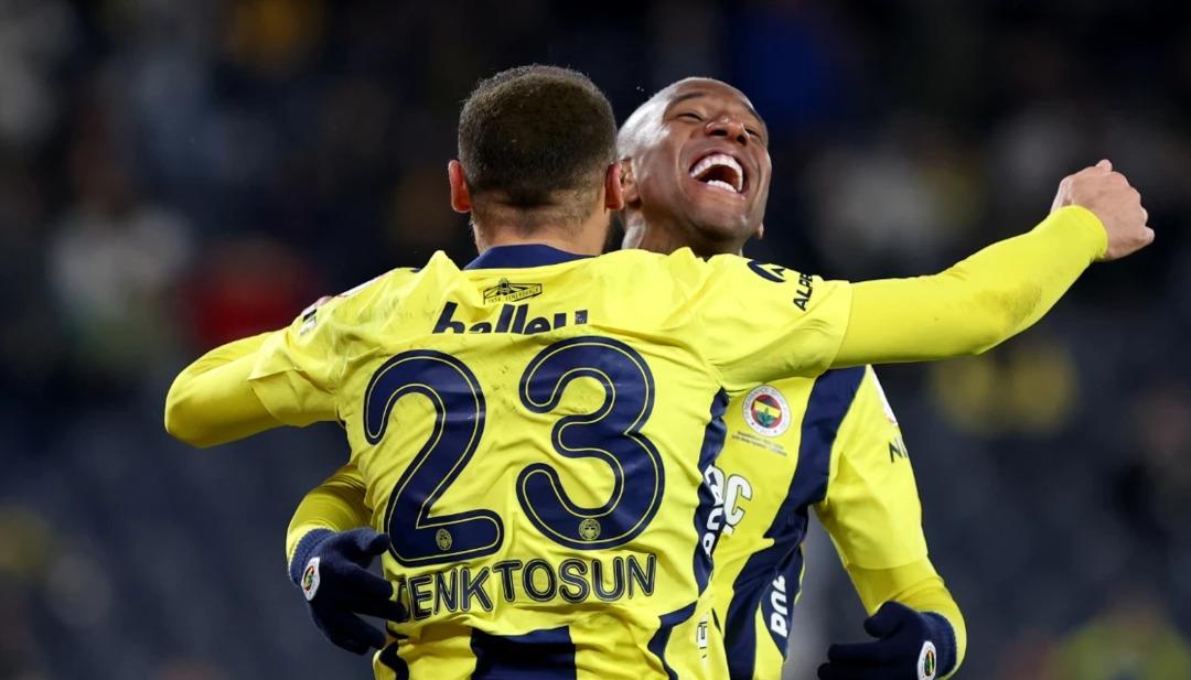 Cenk Tosun a bir darbe daha! Tüm Fenerbahçeliler bu haberi bekliyordu 2