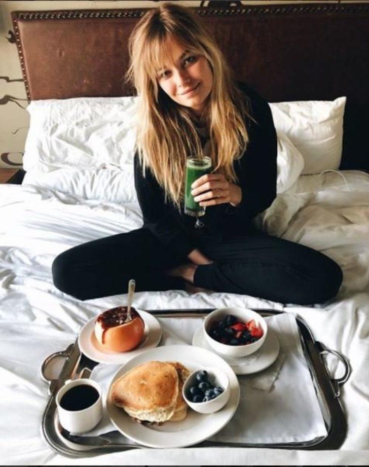 Bu halinden eser kalmadı! Victoria's Secret modeli isyan etti G2