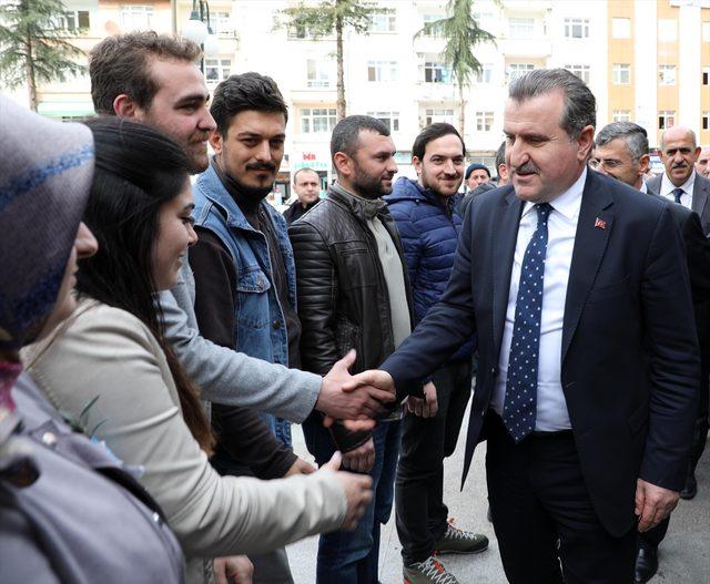 Gençlik ve spor Bakanı Osman Aşkın Bak Rize'de