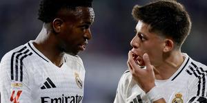 Real Madrid'de kriz &ccedil;ıktı! S&ouml;zleşmeyi reddetti takımdan ayrılıyor